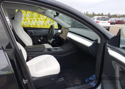 2024 Tesla Model Y Long Range Dual Motor All-Wheel Drive from USA, damaged, VIN 7SAYGAEE4RF166905